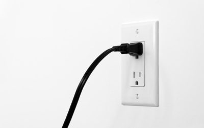 Why You Shouldn’t Ignore a Buzzing Outlet